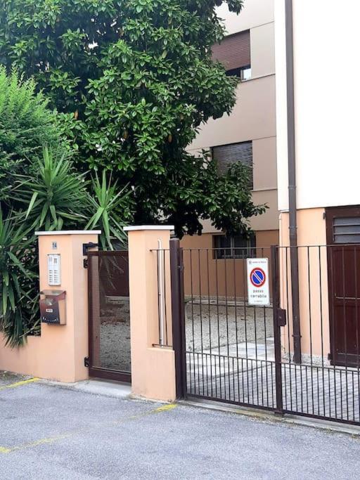 Holistay Suites Venezia Mestre Exterior foto