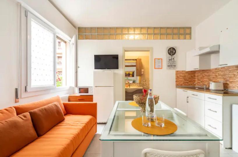 Holistay Suites Venezia Mestre Exterior foto
