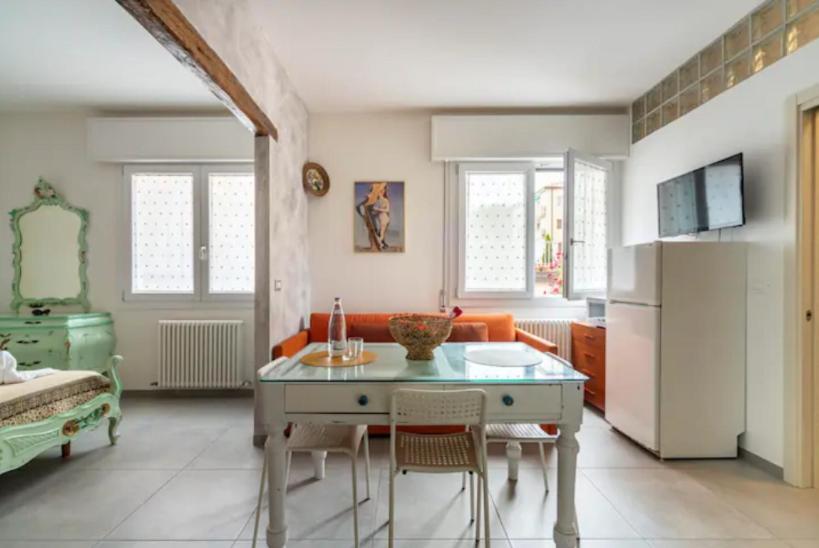Holistay Suites Venezia Mestre Exterior foto