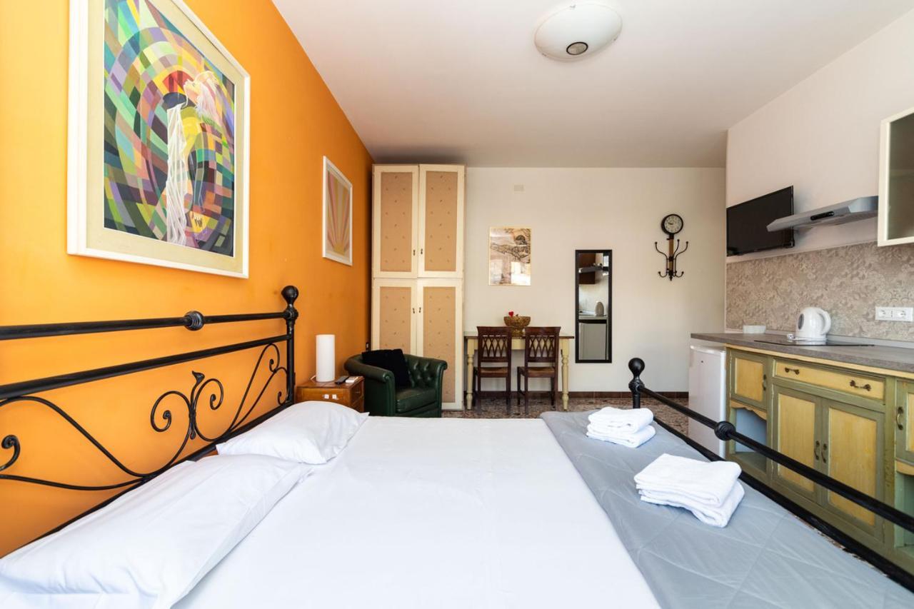 Holistay Suites Venezia Mestre Exterior foto