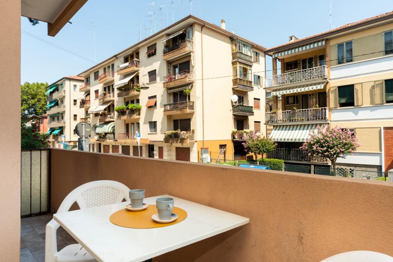 Holistay Suites Venezia Mestre Exterior foto