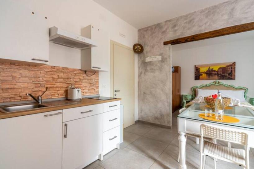 Holistay Suites Venezia Mestre Exterior foto